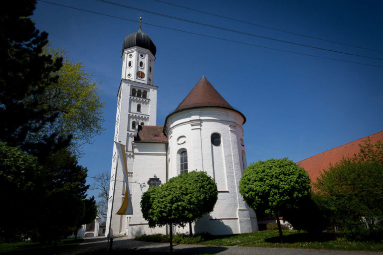 Spendenaufruf für das Kirchendach St. Peter und Paul